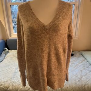 Banana Republic wool blend sweater